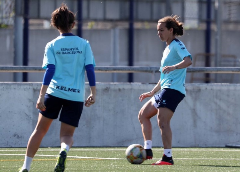 Els pericos entrevisten a Anaïr Lomba