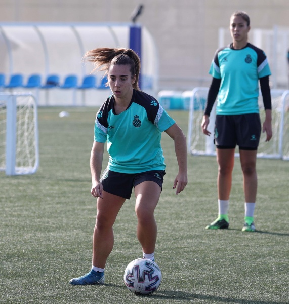 "Vamos juntas a por la victoria del domingo"