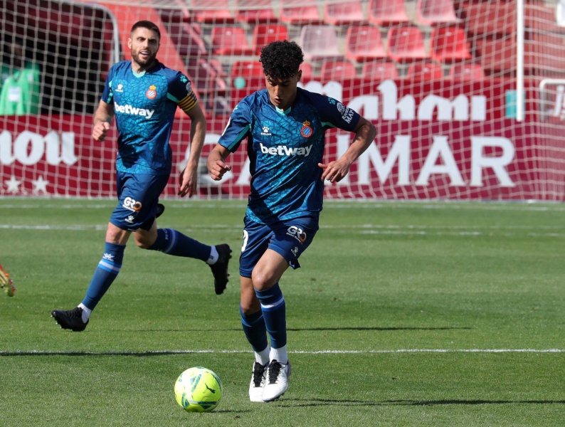 Omar El Hilali debuta con el primer equipo con sólo 17 años