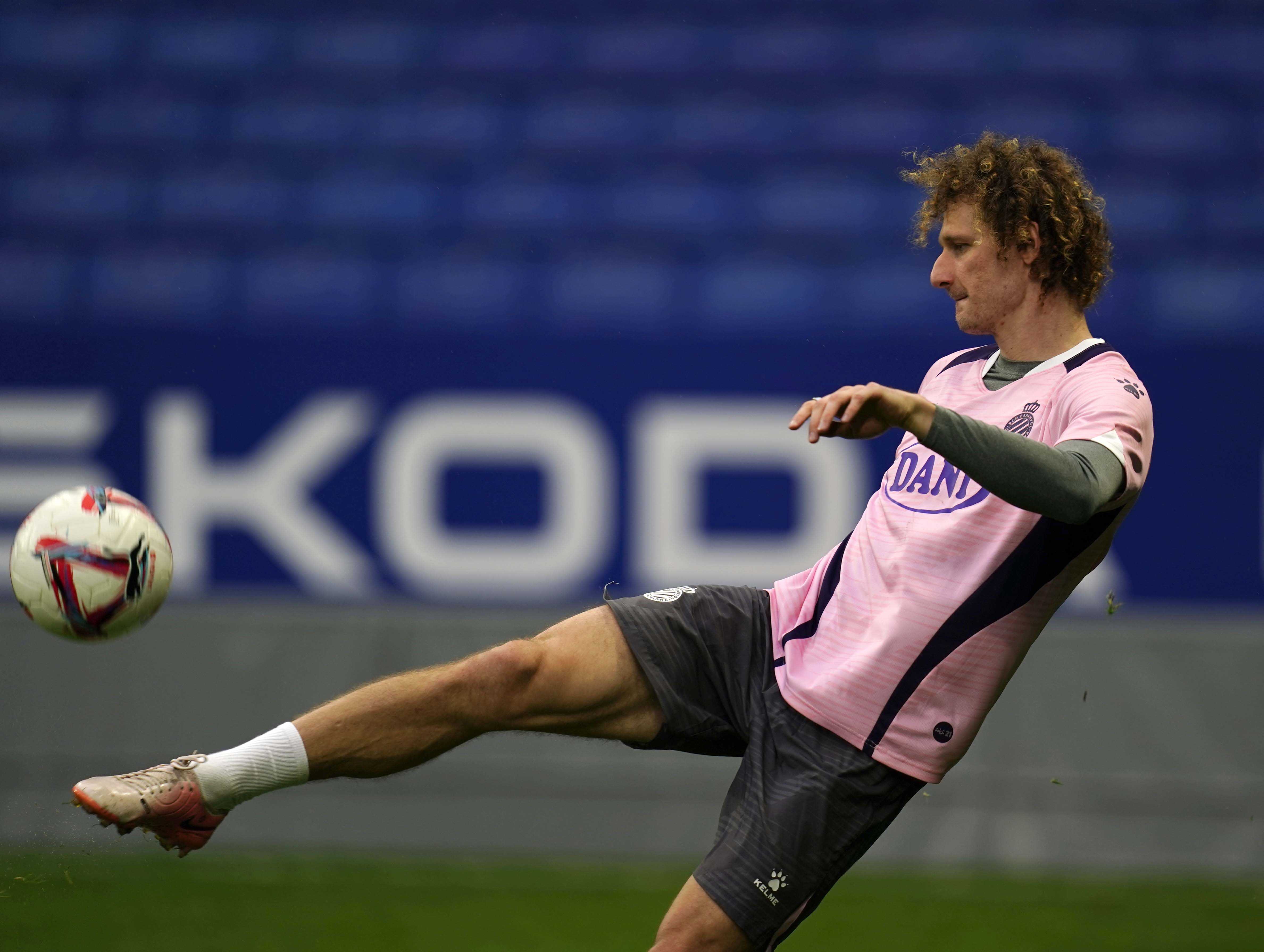 Entrenamiento en la CE Dani Jarque