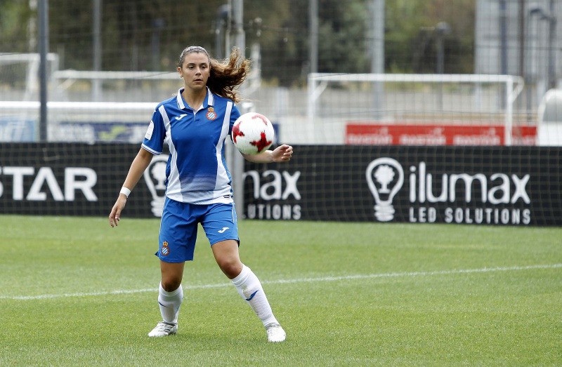 Berta Pujadas y Elena Julve, convocadas con la Sub-19