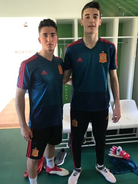 Joan García i Alejandro Pérez, amb la Sub-17