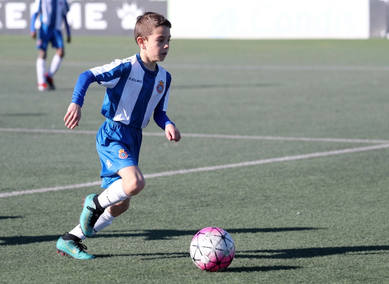 ¡En Semana Santa tecnifícate con el RCD Espanyol de Barcelona!